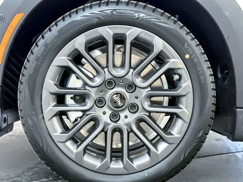 New 2026 MINI Cooper 4-Door Hardtop FWD image 25
