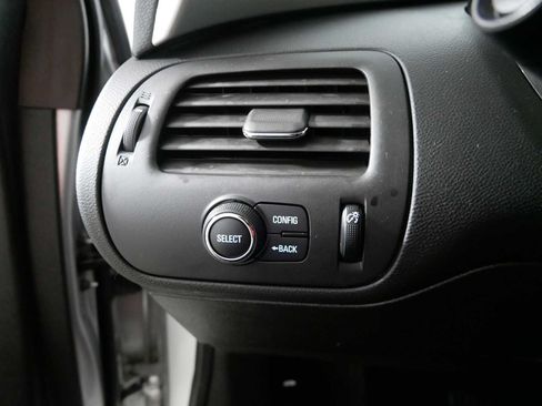 Used 2015 Chevrolet Volt w/ Enhanced Safety Package 1 FWD image 26