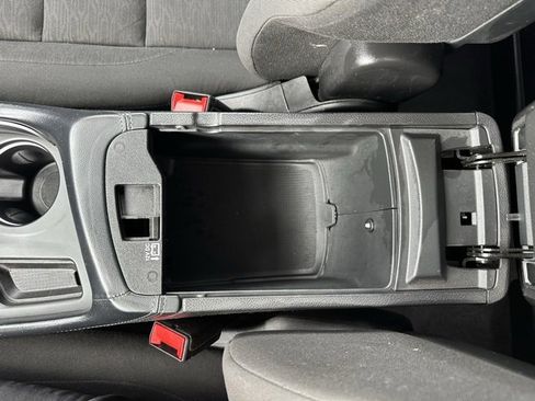 Used 2023 Dodge Durango SXT image 31