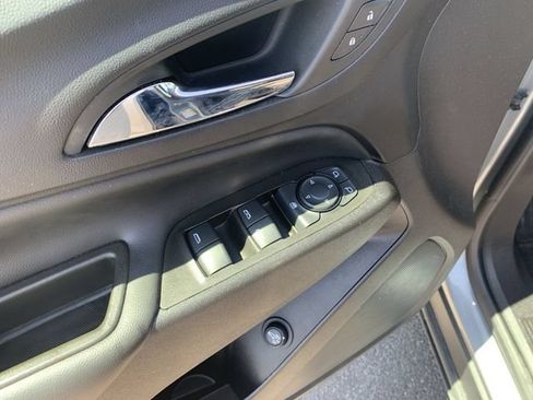Certified 2024 Chevrolet Equinox LT FWD image 22