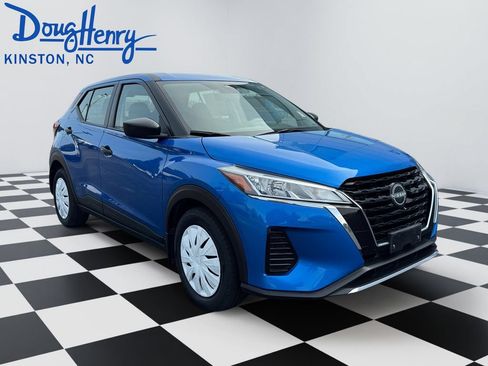 Used 2024 Nissan Kicks S FWD image 7