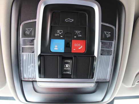 Certified 2024 RAM 2500 Laramie w/ Safety Group AWD/4WD image 19