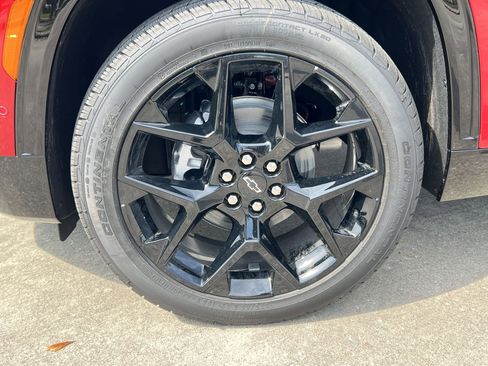 Used 2026 Chevrolet Traverse RS FWD image 12