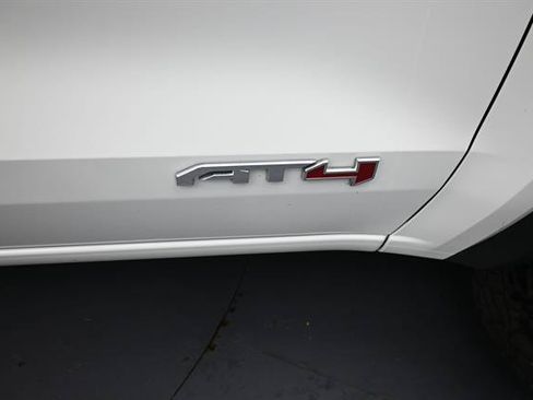 Used 2026 GMC Canyon AT4 AWD/4WD image 5