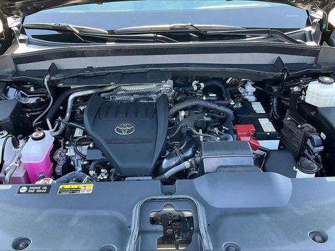Used 2025 Toyota Grand Highlander FWD image 9