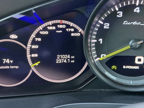 Certified 2023 Porsche Cayenne Turbo S image 38