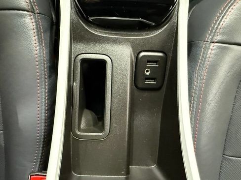 Used 2020 Chevrolet Bolt Premier w/ Infotainment Package FWD image 35