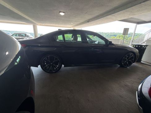 Used 2022 BMW 540i w/ M Sport Package RWD image 6
