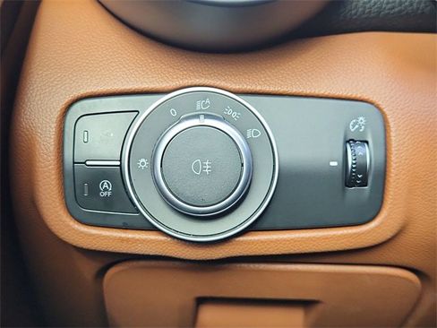 Used 2018 Alfa Romeo Giulia Ti Sport w/ Quick Order Package 22U Sport image 18