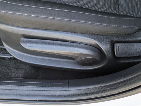 Used 2022 Kia Forte LXS image 19