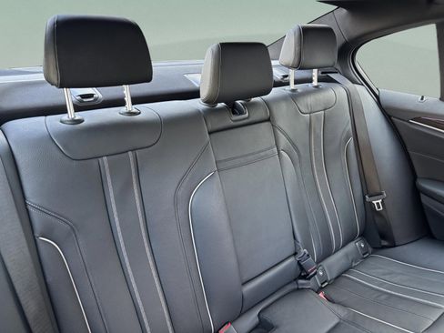 Used 2020 BMW 530i w/ Premium Package image 26