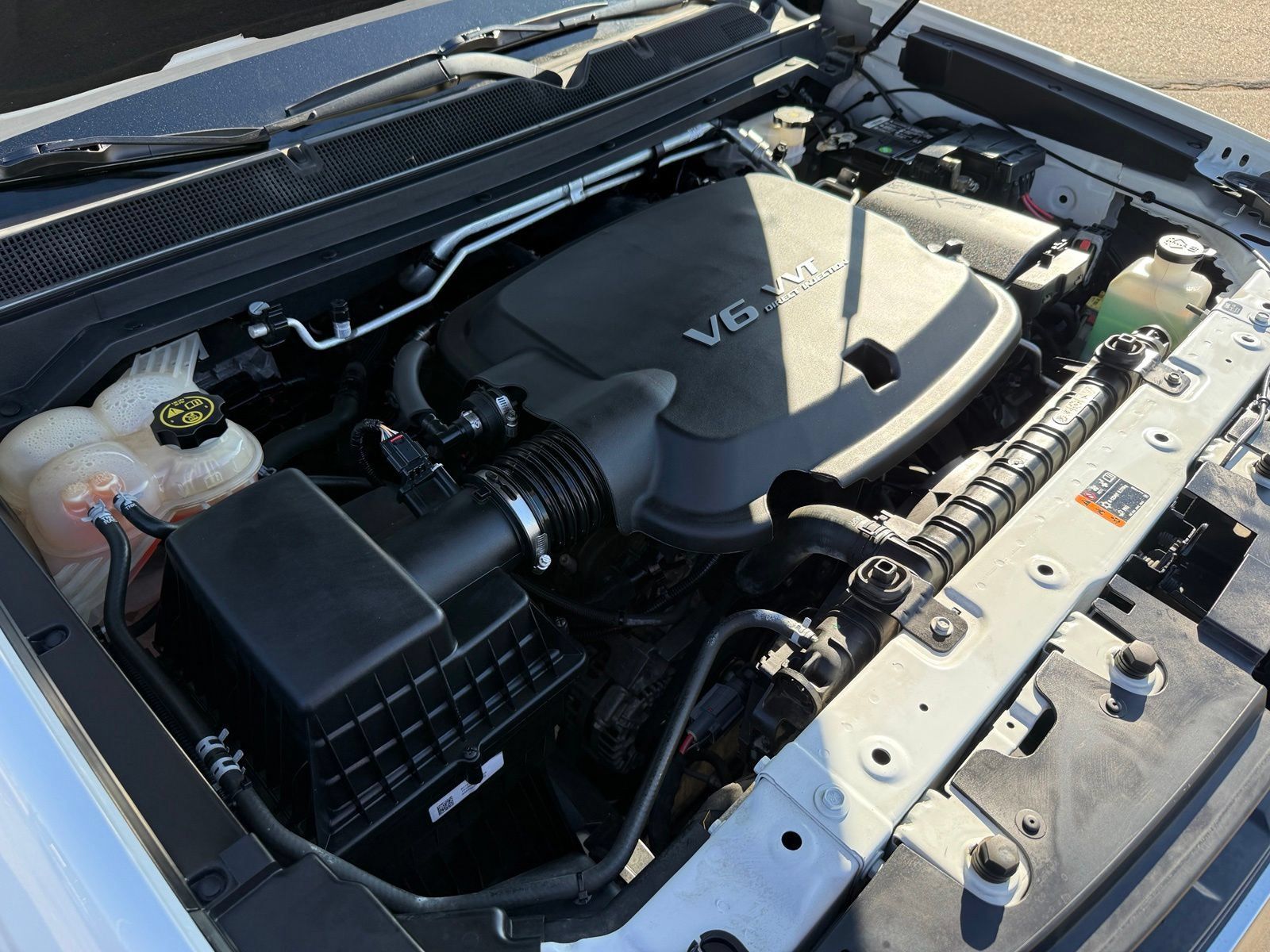 Used 2020 Chevrolet Colorado LT AWD/4WD image 34