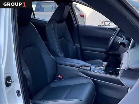 Certified 2025 Lexus UX 300h Premium w/ Cold Area Package image 8