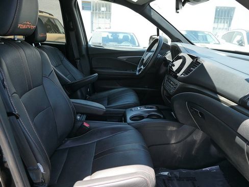 Used 2023 Honda Passport TrailSport image 25