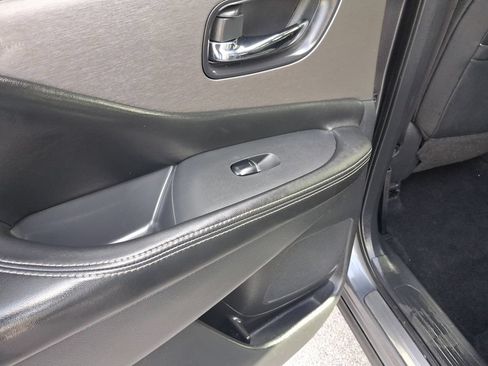 Used 2019 Nissan Murano SL FWD image 12