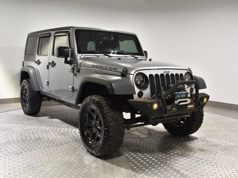 Used 2015 Jeep Wrangler Unlimited Rubicon w/ Dual Top Group image 7