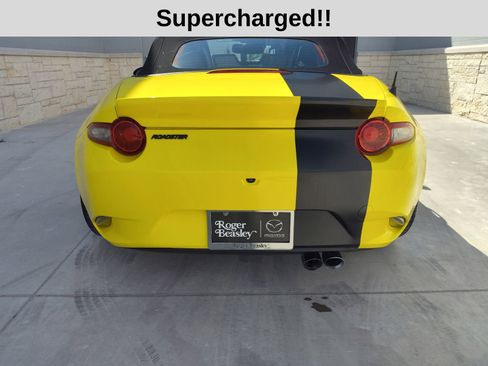 Used 2019 MAZDA MX-5 Miata Grand Touring RWD image 8