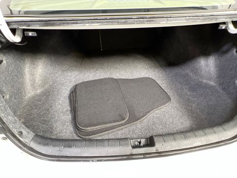 Used 2017 Honda Accord EX-L image 25