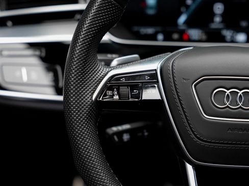 Used 2024 Audi S8 image 44