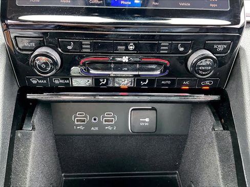 Used 2022 Jeep Grand Cherokee L Limited AWD/4WD image 36