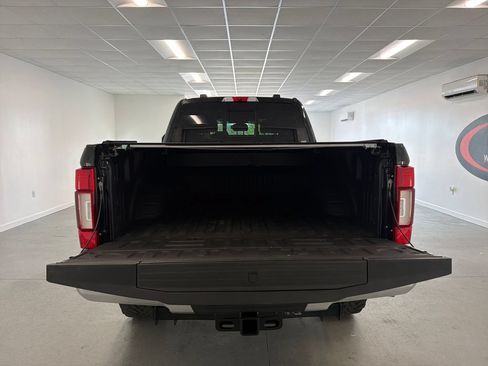Used 2022 Ford F350 King Ranch w/ King Ranch Ultimate Package AWD/4WD image 9