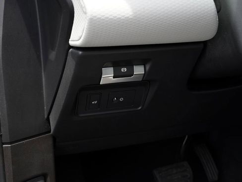 Used 2023 Land Rover Range Rover Evoque S AWD/4WD image 33