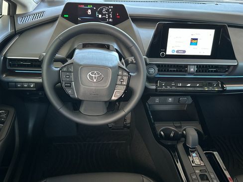 New 2026 Toyota Prius Plug-In Hybrid FWD image 13