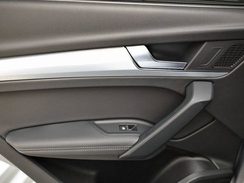 Certified 2025 Audi Q5 2.0T Premium Plus w/ Premium Plus Package image 22