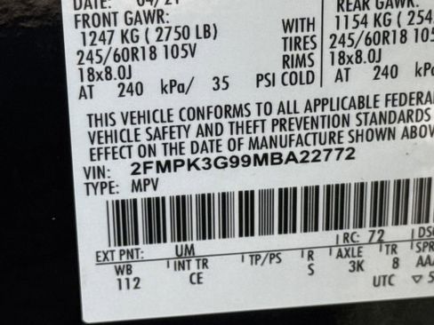 Used 2021 Ford Edge SE w/ Cargo Accessory Package image 31