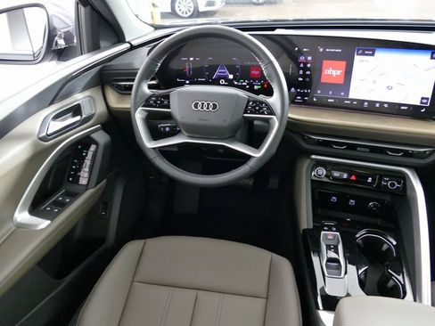 New 2025 Audi Q5 Premium image 25
