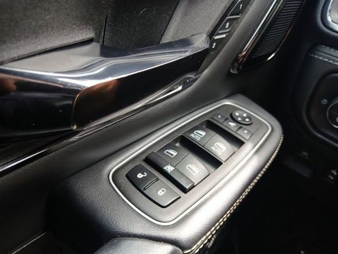 Used 2024 RAM 1500 Limited AWD/4WD image 18