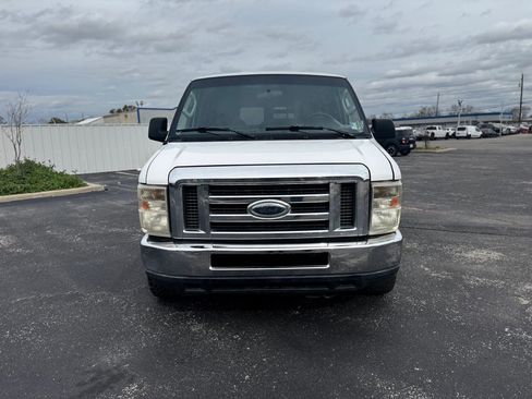 Used 2010 Ford E-350 and Econoline 350 XL image 2