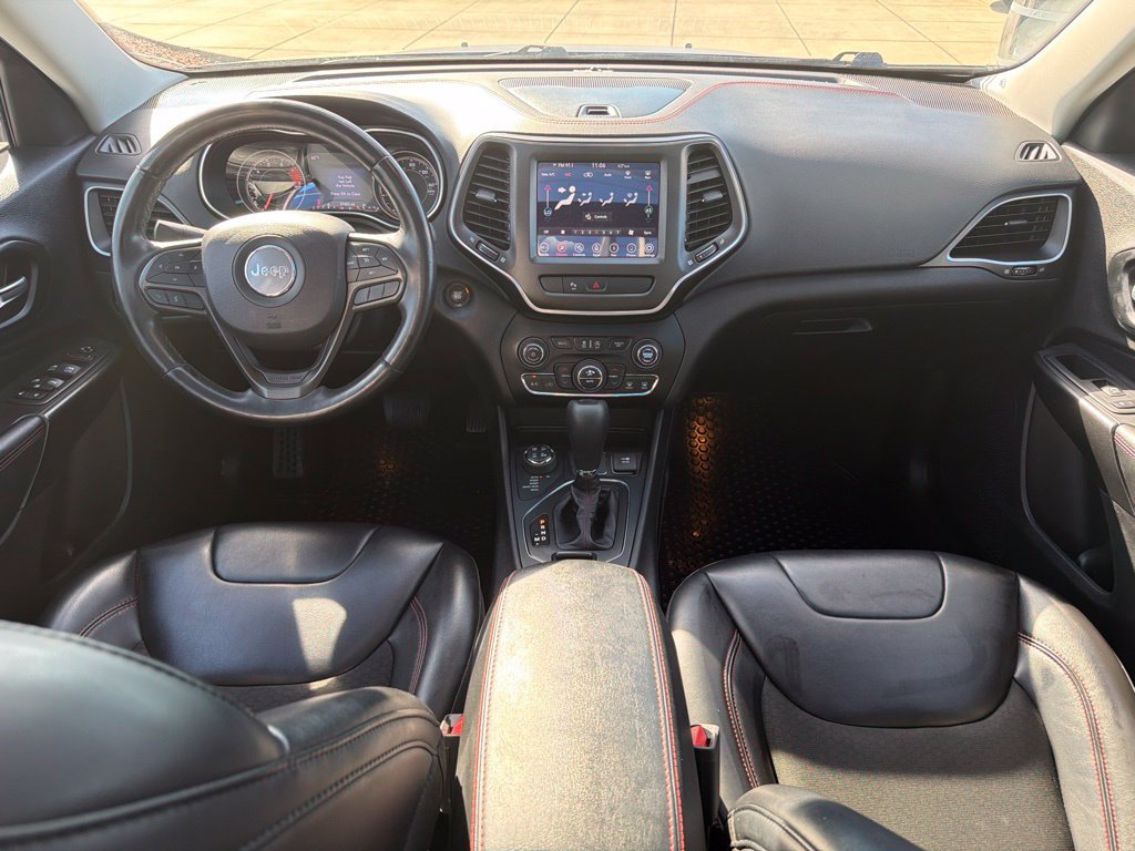 Used 2020 Jeep Cherokee Trailhawk w/ Comfort/Convenience Group AWD/4WD image 14