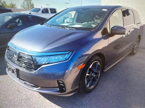Used 2023 Honda Odyssey Elite image 17