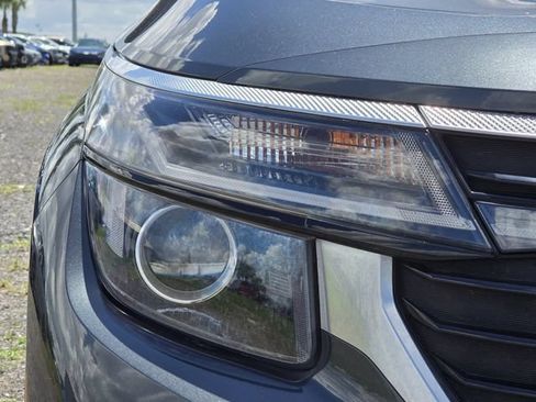 Certified 2024 Kia Seltos EX FWD image 11