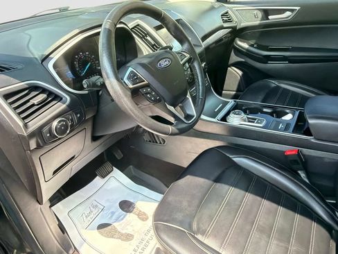 Used 2020 Ford Edge SEL w/ Cold Weather Package AWD/4WD image 22