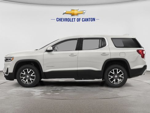 Used 2023 GMC Acadia SLT w/ Technology Package FWD image 3