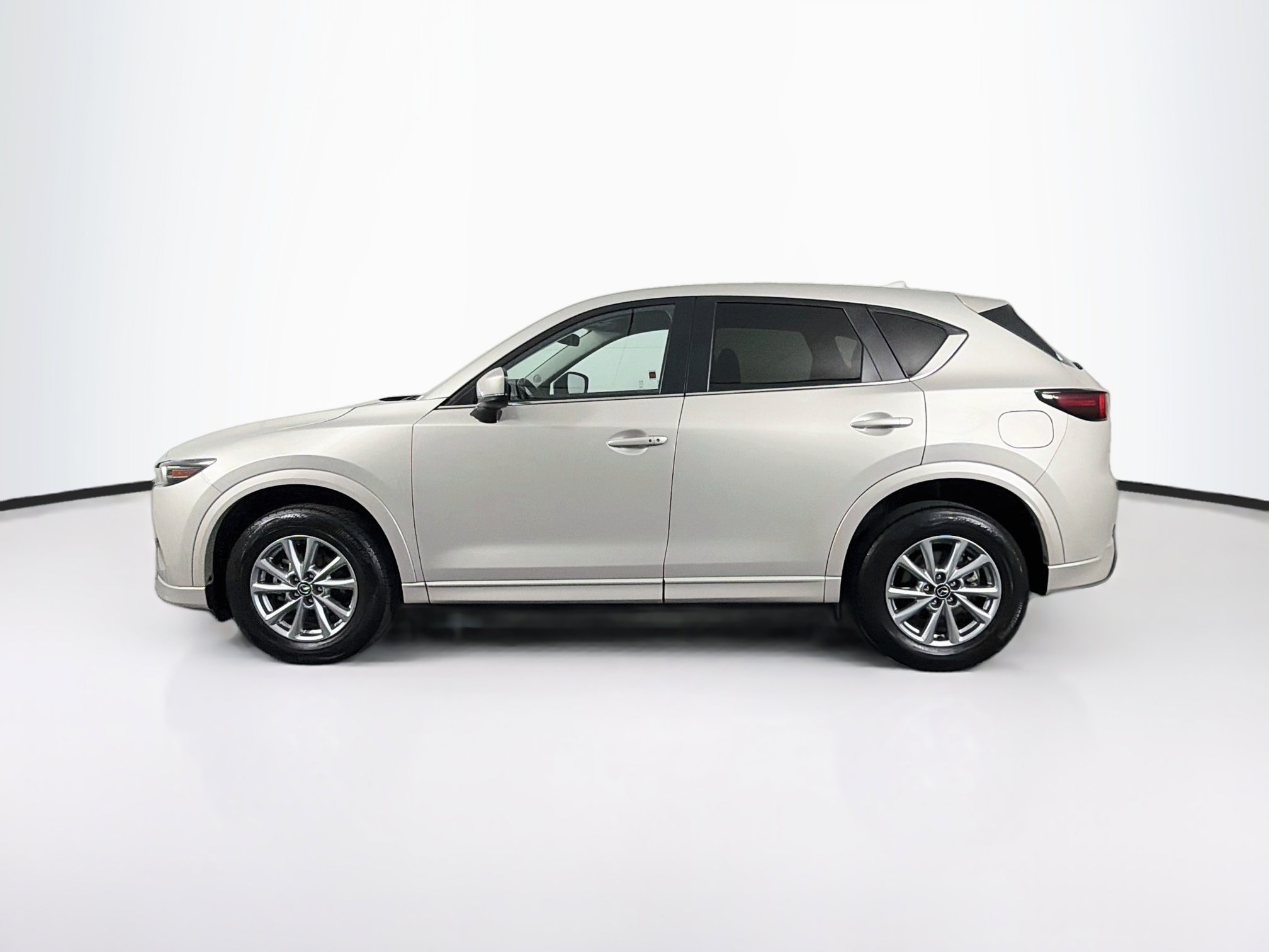 Used 2025 MAZDA CX-5 AWD 2.5 S w/ Select Package image 4