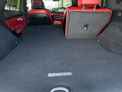 Used 2023 Genesis GV70 2.5T w/ Sport Prestige Package AWD/4WD image 15