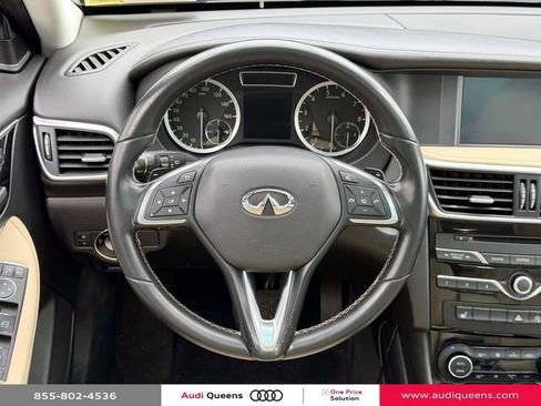 Used 2018 INFINITI QX30 Premium w/ Cargo Package AWD/4WD image 14