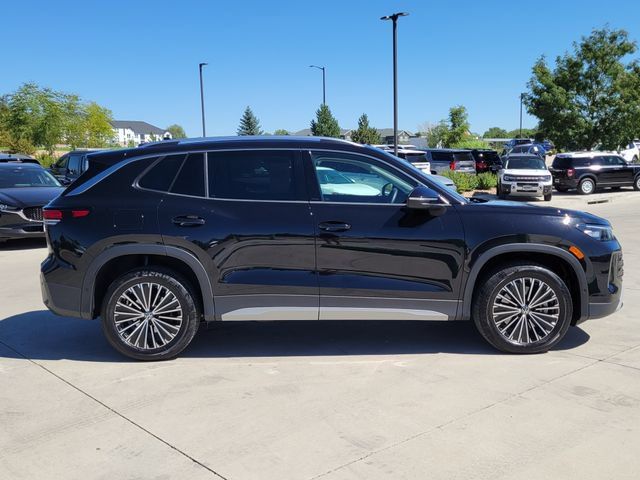 Used 2025 Volkswagen Tiguan S AWD/4WD image 2