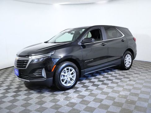 Used 2023 Chevrolet Equinox LT image 4