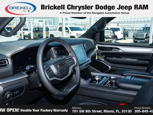 Used 2025 Jeep Wagoneer Series II w/ Convenience Group I AWD/4WD image 17