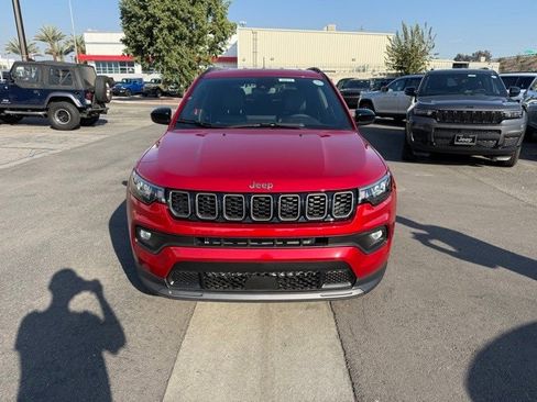 New 2026 Jeep Compass Latitude image 2
