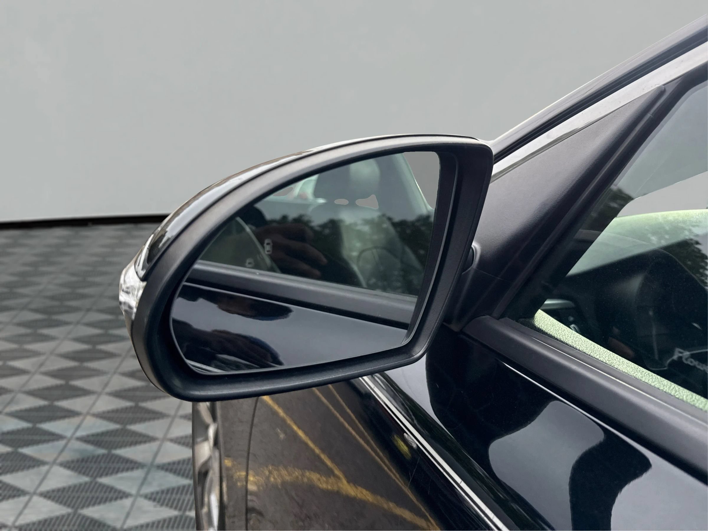 Used 2018 Kia Optima SX FWD image 25