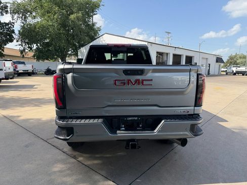 New 2026 GMC Sierra 2500 AT4 w/ AT4 Premium Plus Package AWD/4WD image 10