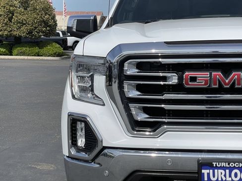 Used 2022 GMC Sierra 1500 SLT AWD/4WD image 3