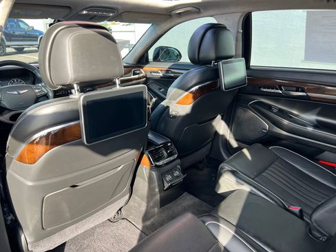 Used 2018 Genesis G90 5.0 Ultimate image 52