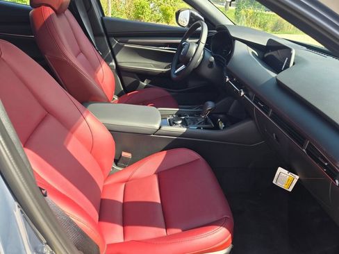 New 2026 MAZDA MAZDA3 Carbon AWD/4WD image 4