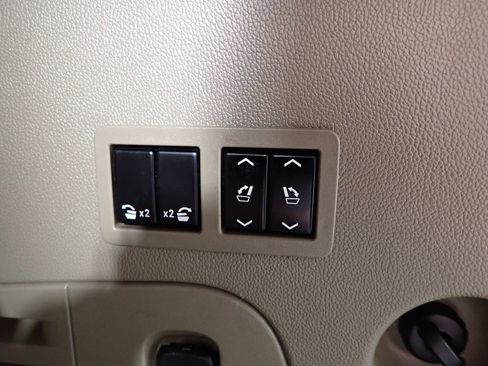 Used 2019 Chevrolet Tahoe LT AWD/4WD image 19